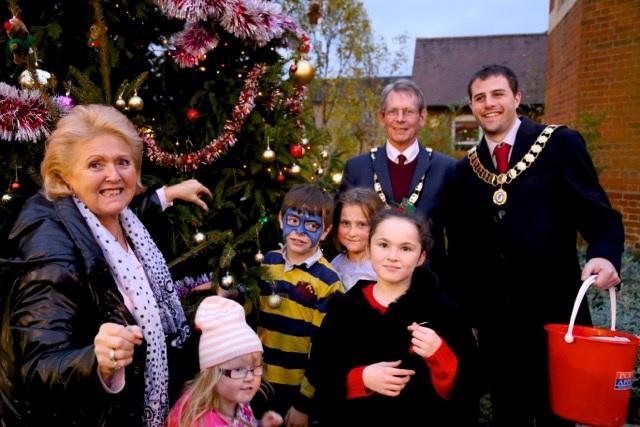 Borehamwood people turned out in force on Sunday to mark the switching on of the town's Christmas lights.