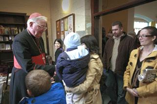 Cardinal Cormac Murphy O'Connor visited St Teresa's Catholic Church in Borehamwood on Sunday