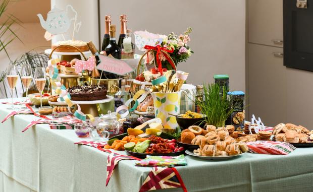 Borehamwood Times: Aldi shares How to host the perfect Jubilee party all for just under £5 per head. (Aldi)