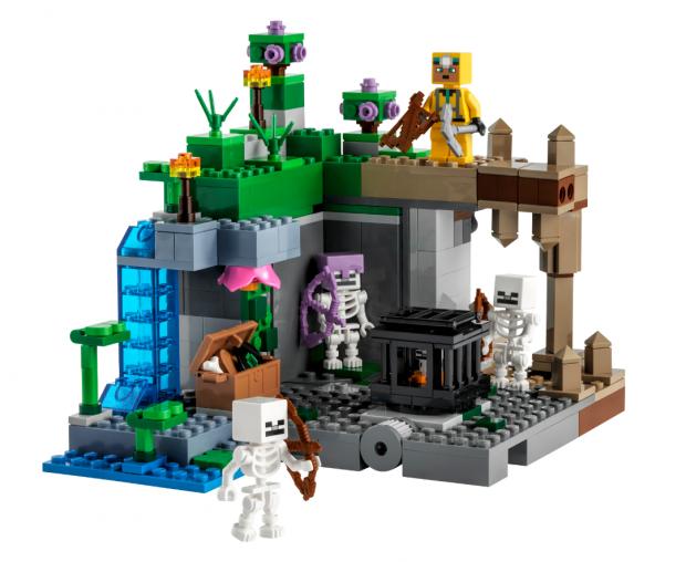 Borehamwood Times: LEGO® Minecraft® The Skeleton Dungeon. Credit: LEGO